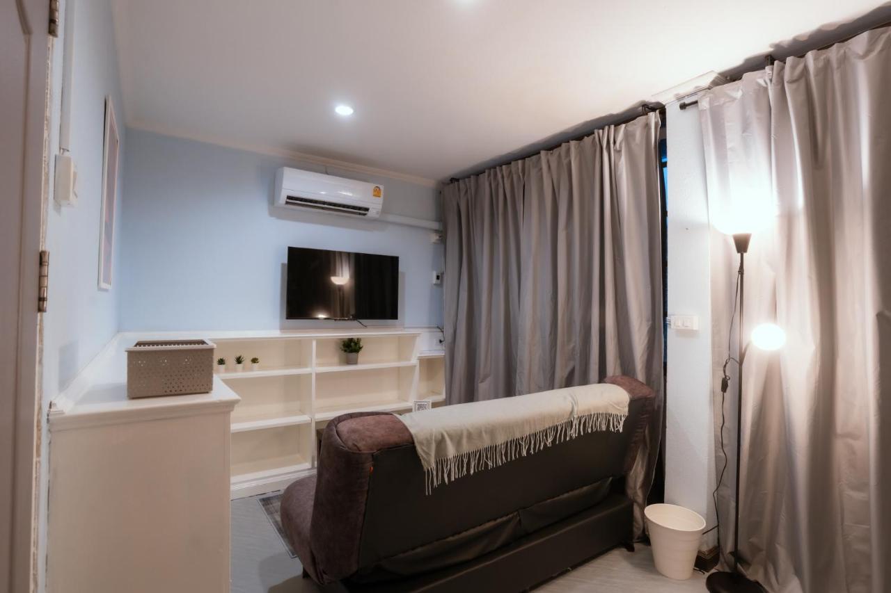 420 Hostel - Ekkamai Buds & Beds Bangkok Bagian luar foto