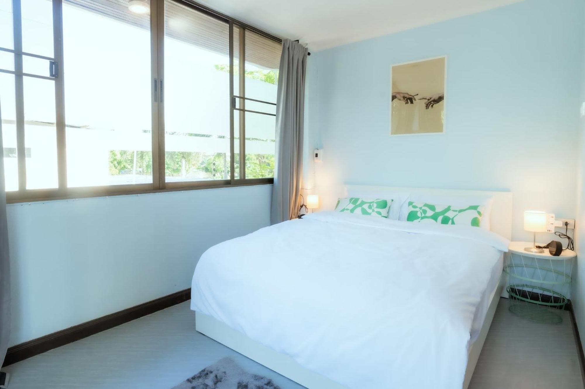 420 Hostel - Ekkamai Buds & Beds Bangkok Bagian luar foto