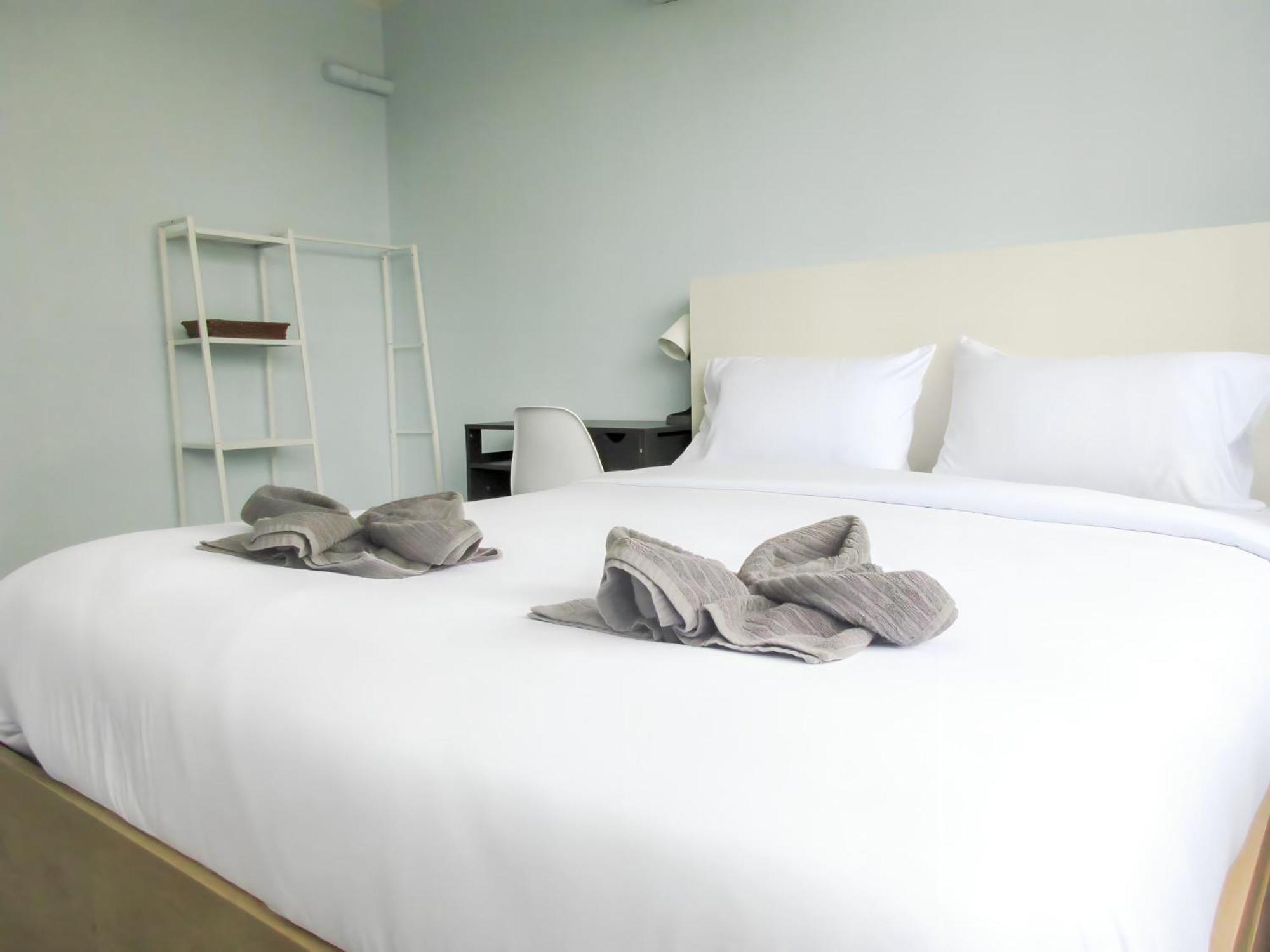 420 Hostel - Ekkamai Buds & Beds Bangkok Bagian luar foto